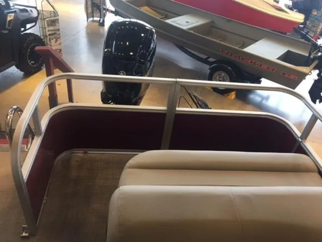 Slide: The Image of Sun Tracker Party Barge 18 DLX 2025 - 26