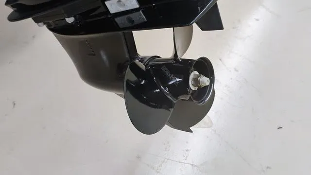 Slide: The Image of Sun Tracker Party Barge 18 DLX 2025 - 22