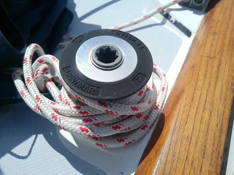 Slide: The Image of Lewmar winch with rope on 1990 Catalina 30 MkII sailboat deck. - 18