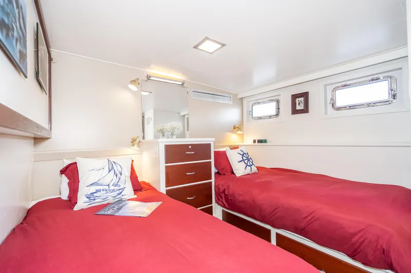 Slide: The Image of Burger Motoryacht 1965 - 52