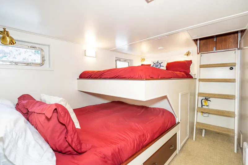 Slide: The Image of Burger Motoryacht 1965 - 64