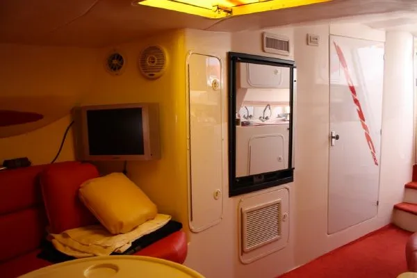 Slide: The Image of Staboard/cabin - 19