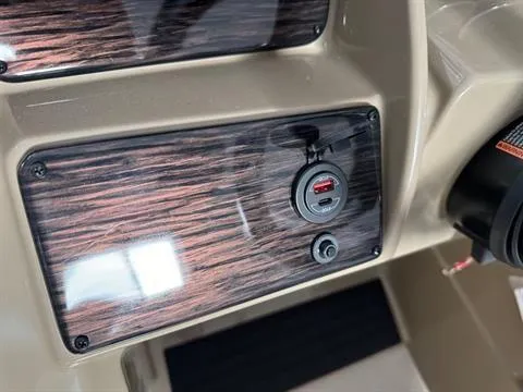 Slide: The Image of Sylvan Mirage 818 Fish 2024 - 13