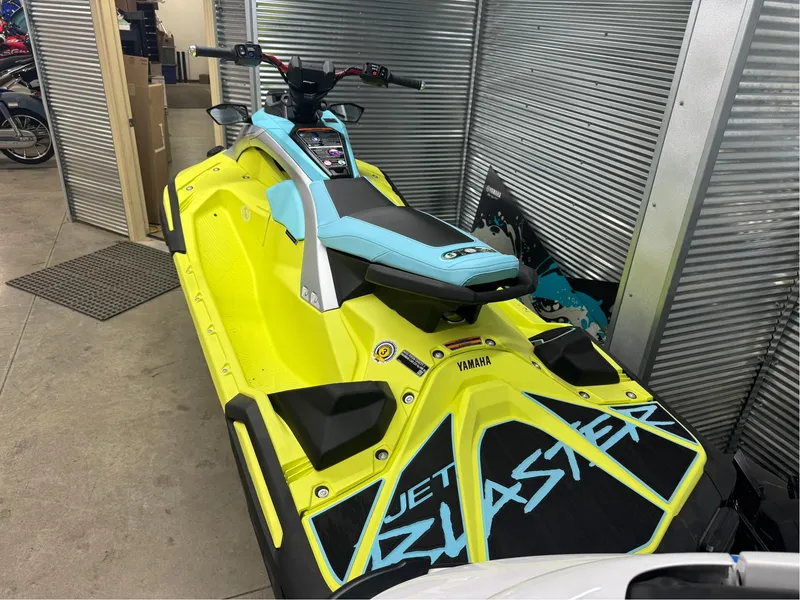 Slide: The Image of Yamaha JetBlaster PRO 3-Up 2025 - 8