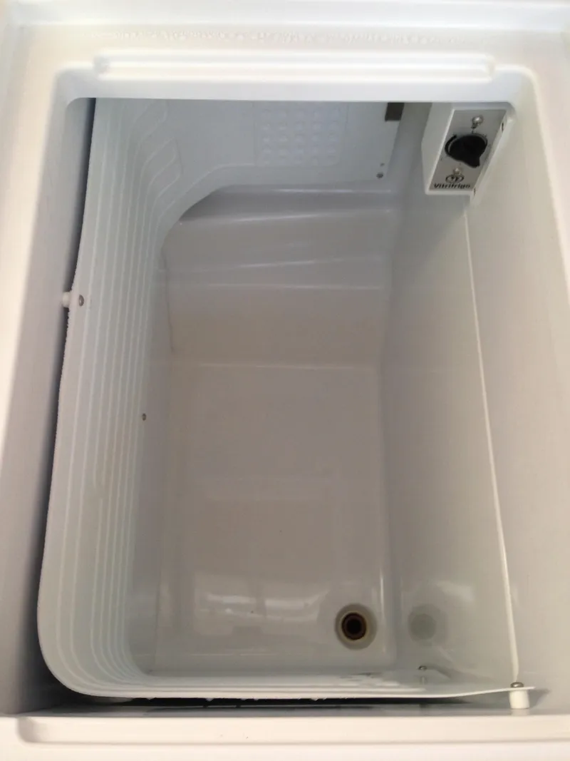 Slide: The Image of Deep Freezer - 118