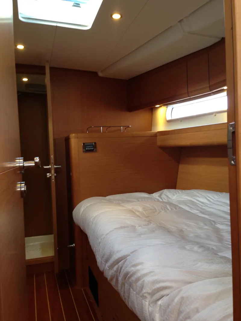 Slide: The Image of Stbd Fwd VIP Stateroom - 137