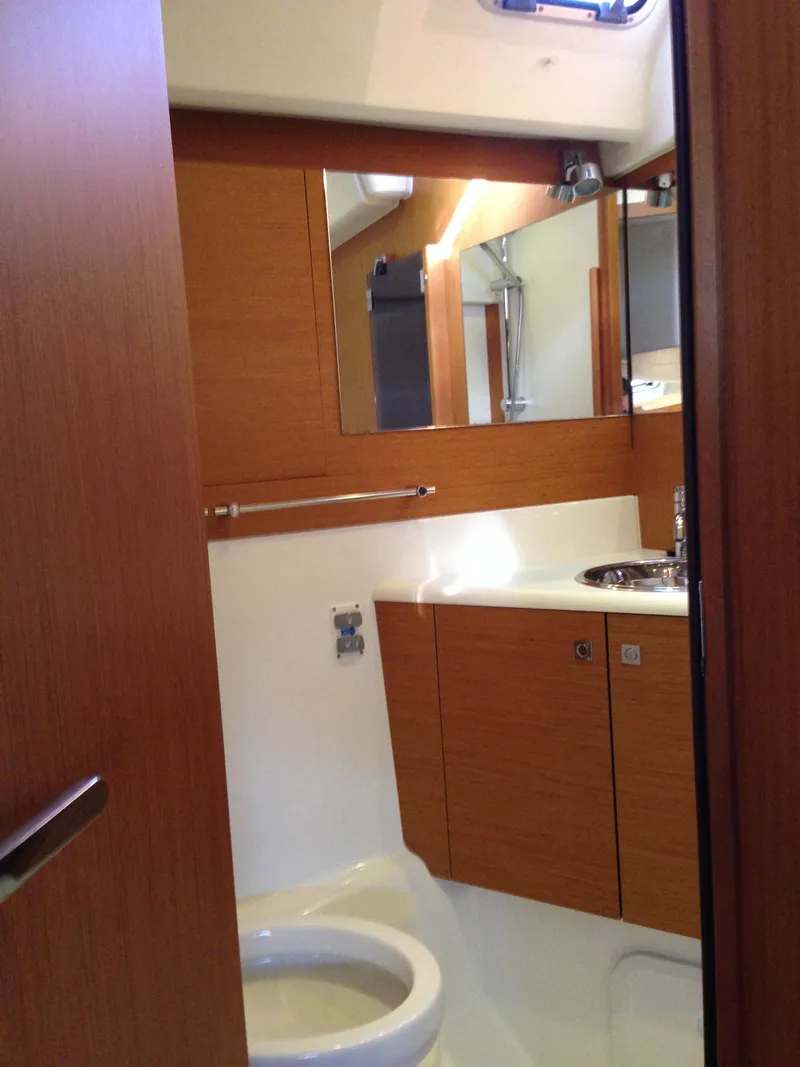 Slide: The Image of Master Head & Shower - 172