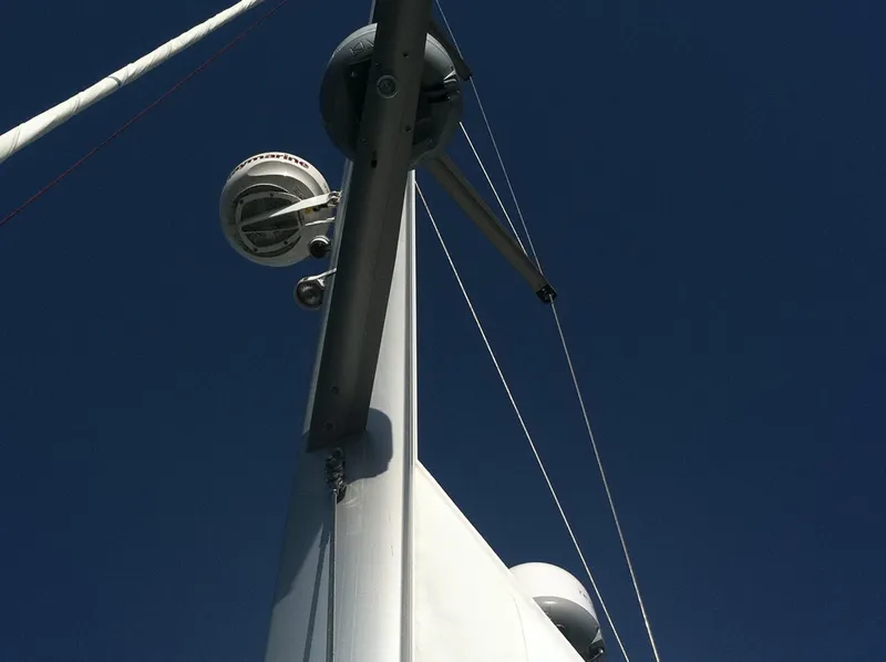 Slide: The Image of Mast W/Antennas - 20