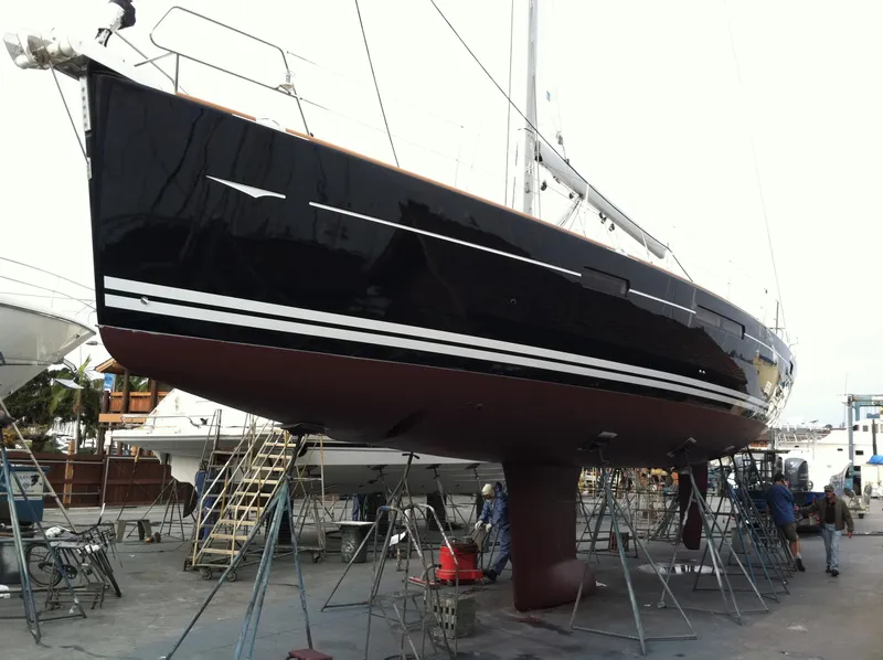 Slide: The Image of Port Side of Hull - 6