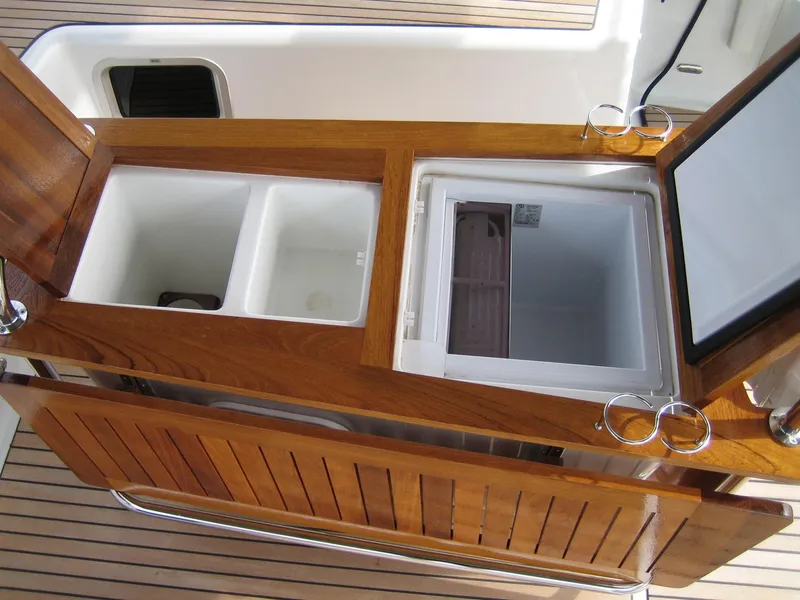 Slide: The Image of Cockpit Table fridge & Storage - 68