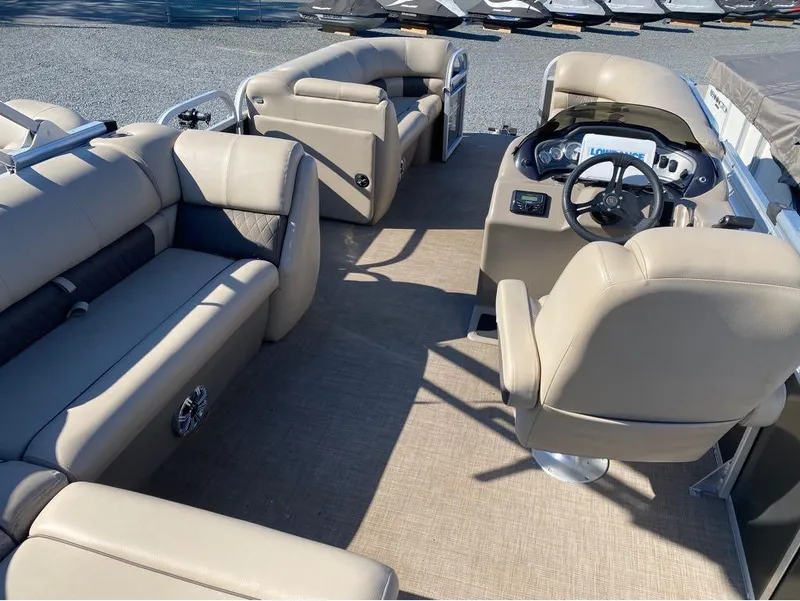 Slide: The Image of Sun Tracker Party Barge 20 DLX 2023 - 10