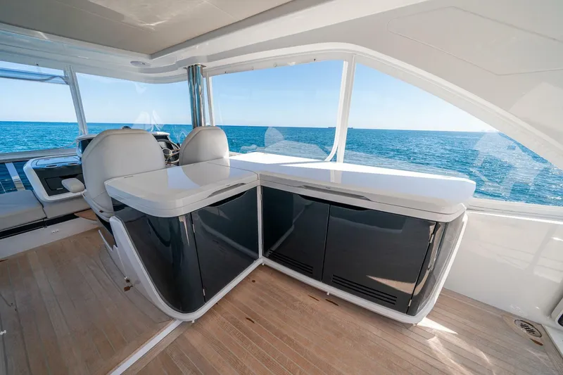 Slide: The Image of Luxurious interior of 2023 Pearl 62 yacht with ocean view. - 39
