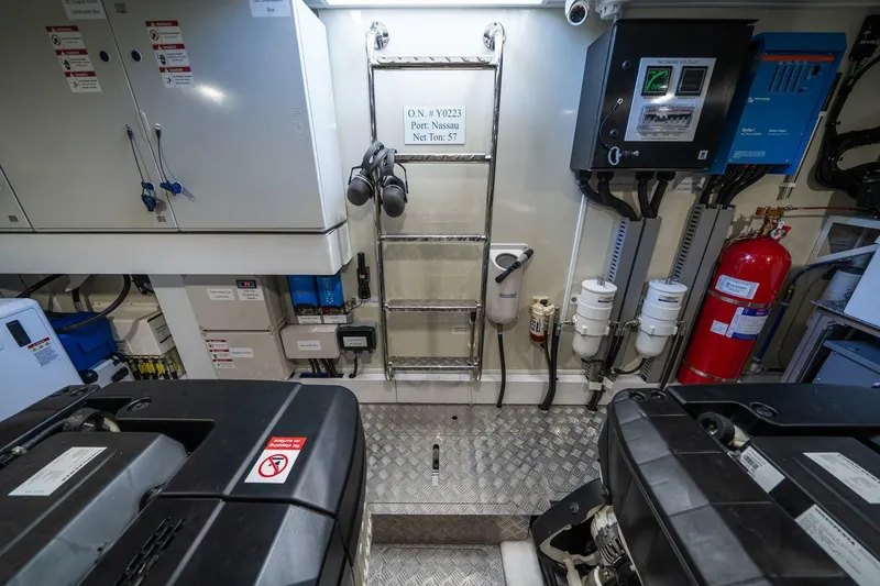 Slide: The Image of Pearl 62 2023 - 66