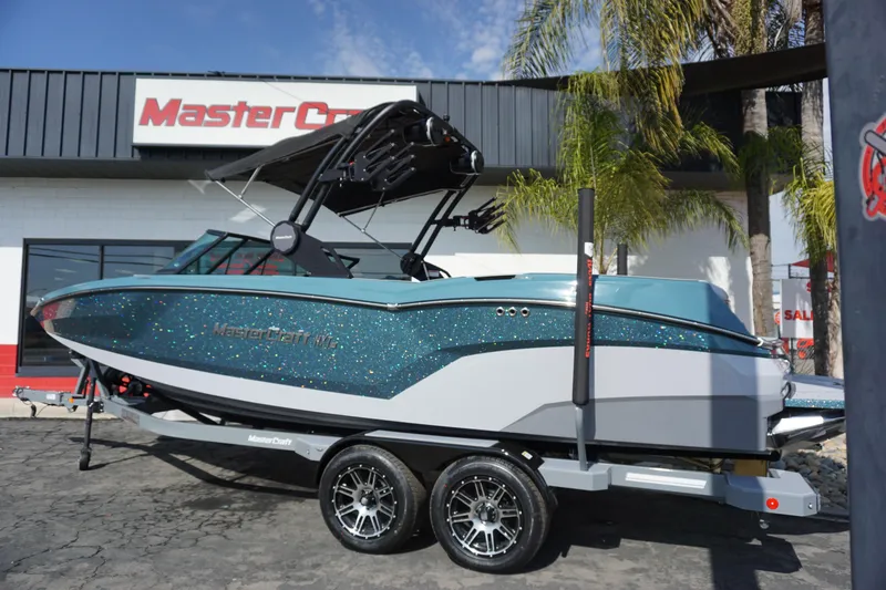 Slide: The Image of MasterCraft NXT24 - 3K Rebate Eligible 2025 - 2