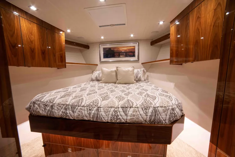 Slide: The Image of Viking 72 Enclosed Bridge 2019 - 65