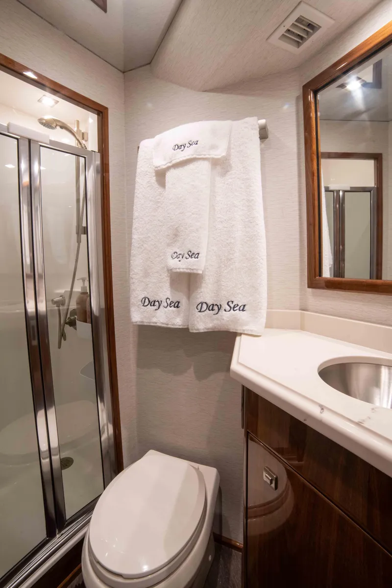 Slide: The Image of Viking 72 Enclosed Bridge 2019 - 74