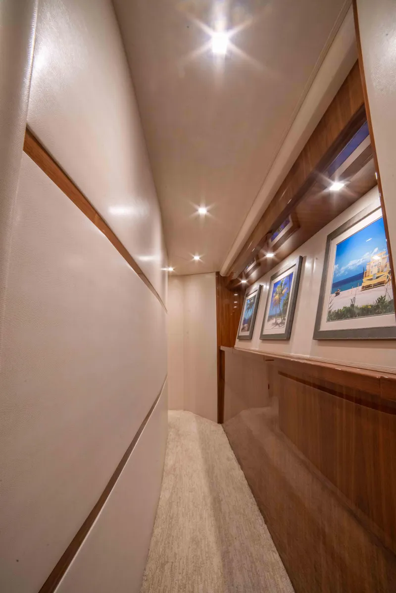 Slide: The Image of Viking 72 Enclosed Bridge 2019 - 77