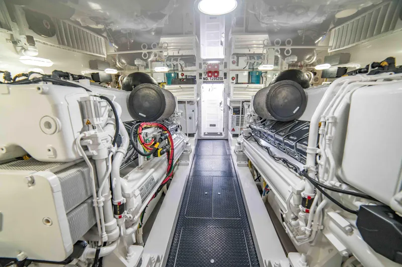 Slide: The Image of Viking 72 Enclosed Bridge 2019 - 79