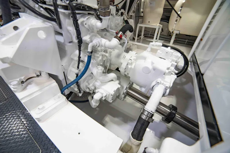 Slide: The Image of Viking 72 Enclosed Bridge 2019 - 81