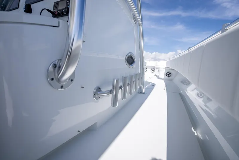 Slide: The Image of Contender 44 ST 2025 - 80