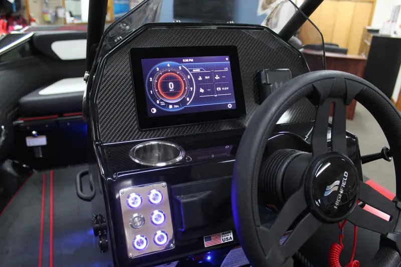 Slide: The Image of Highfield Velox 420 2025 - 11