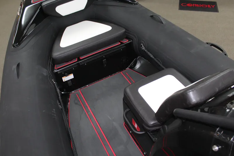 Slide: The Image of Highfield Velox 420 2025 - 13