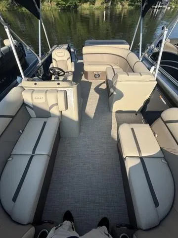 Slide: The Image of Crest Classic LX 200 L 2024 - 5