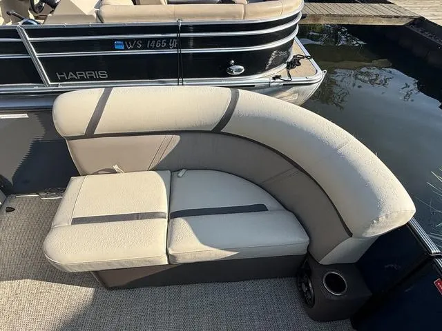 Slide: The Image of Crest Classic LX 200 L 2024 - 7