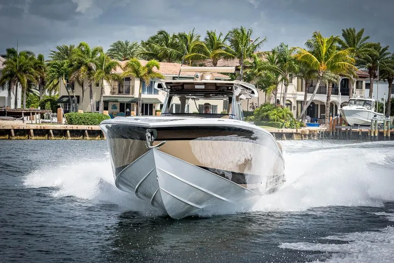 Slide: The Image of Nor-Tech 450 Sport Center Console 2019 - 51