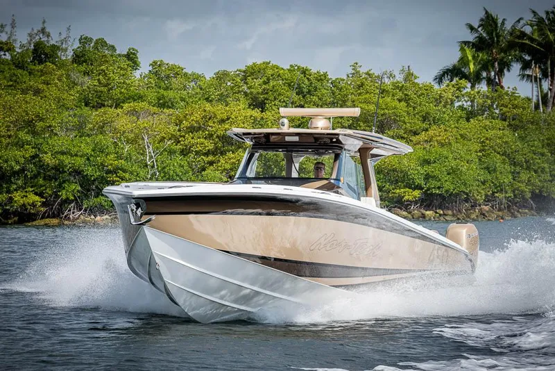 Slide: The Image of Nor-Tech 450 Sport Center Console 2019 - 54