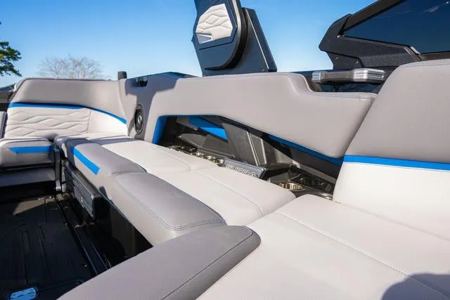 Slide: The Image of Supra SL 450 2025 - 12