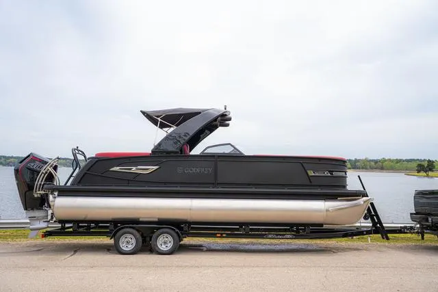 The Image of Godfrey Aqua Patio 255 SBW 2025 - 1