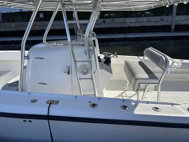 Slide: The Image of Venture 34 2001 - 15