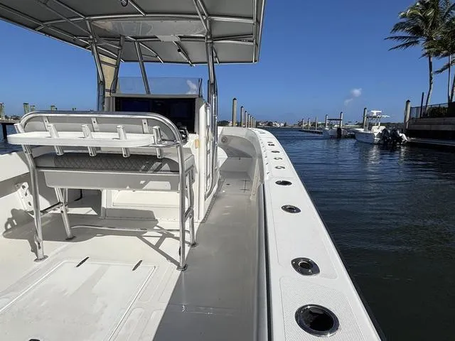 Slide: The Image of Venture 34 2001 - 20