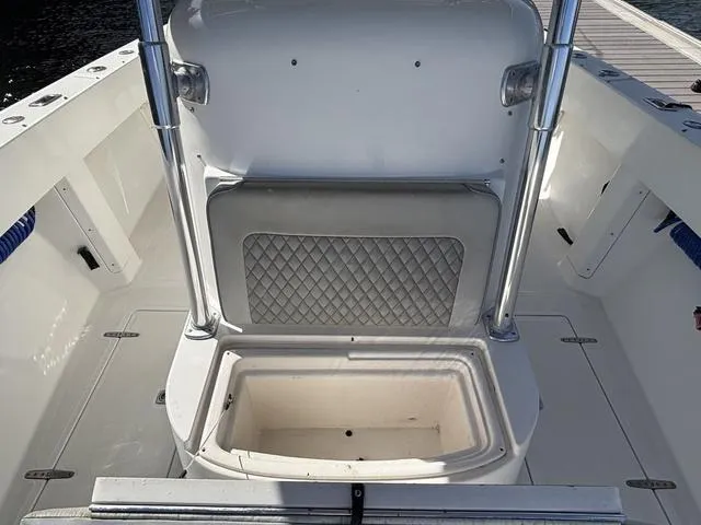 Slide: The Image of Venture 34 2001 - 23