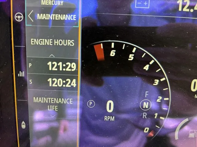 Slide: The Image of Venture 34 2001 - 30