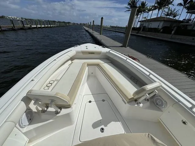 Slide: The Image of Everglades 273 Center Console 2018 - 6