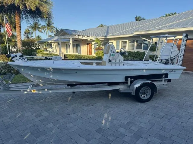 Slide: The Image of Black Tip 18 Flats 2022 - 1