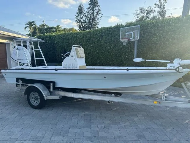 Slide: The Image of Black Tip 18 Flats 2022 - 2