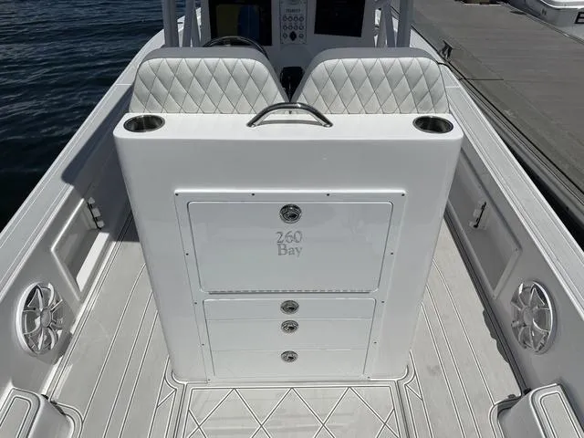 Slide: The Image of Velocity 26 BAY HYBRID 2023 - 8