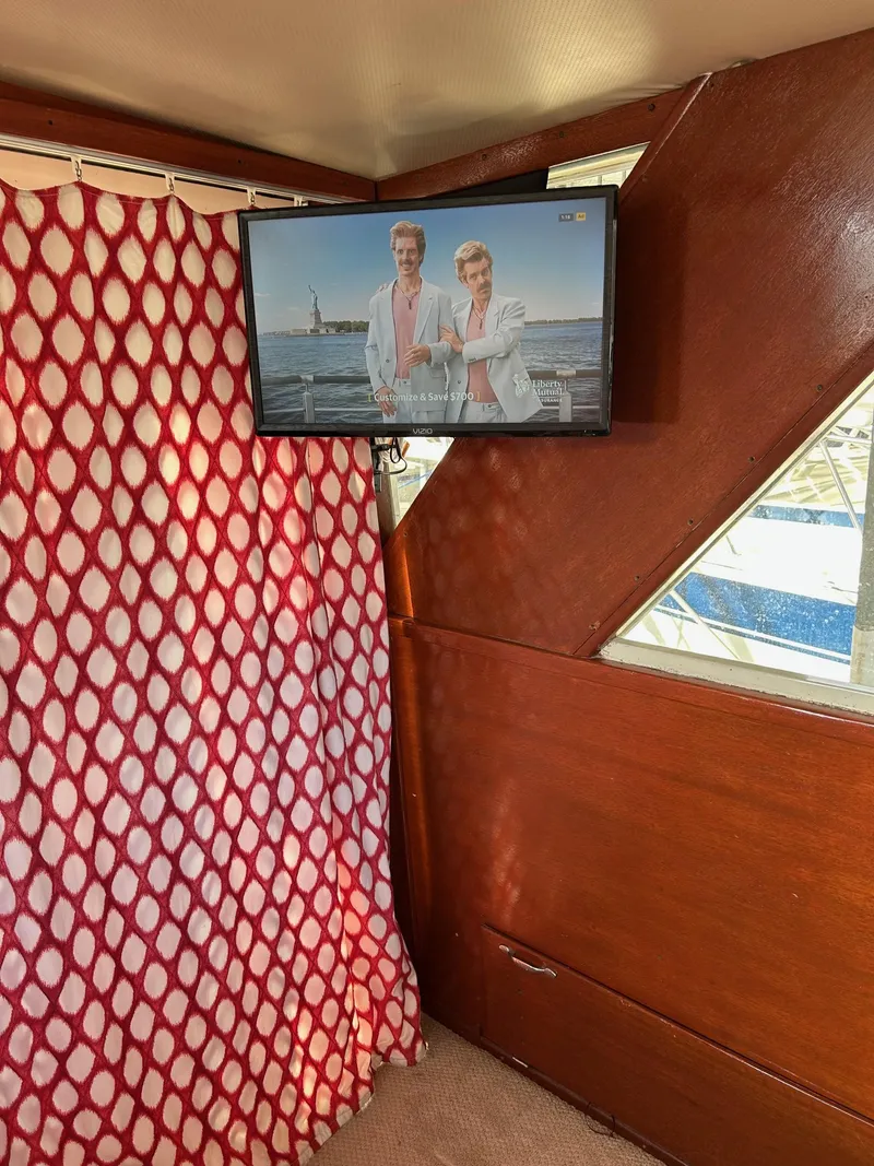 Slide: The Image of SALON TV TURNED TOWARDS SALON W/PRIVACY CURTAIN - 12