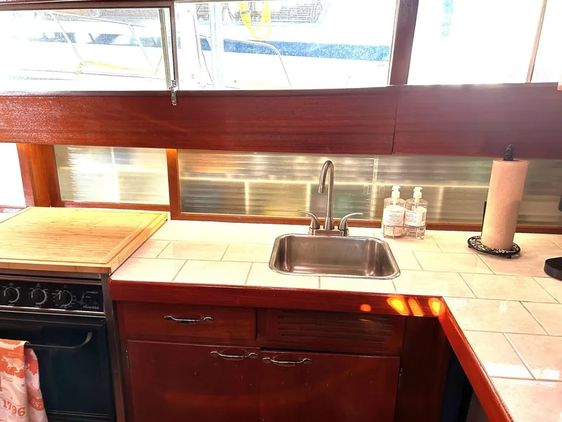 Slide: The Image of GALLEY COUNTERTOP W/SS SINK, OVEN & COOKTOP W/COVER - 6