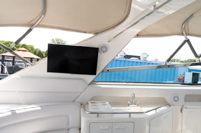 Slide: The Image of Sea Ray 630 Super Sun Sport 1996 - 9