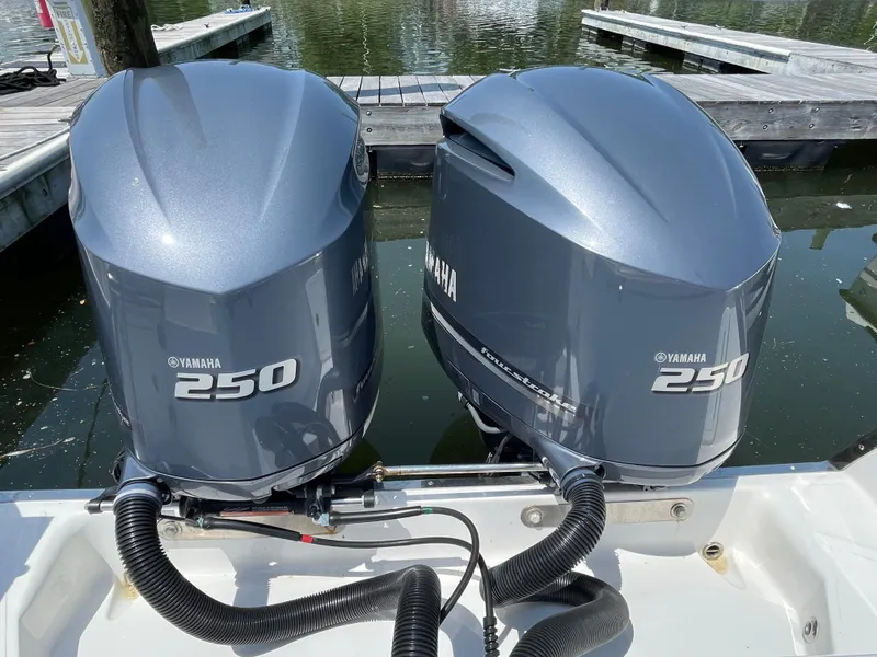 Slide: The Image of Twin Yamaha 250 engines on a 2014 Southport 27 Center Console boat. - 17