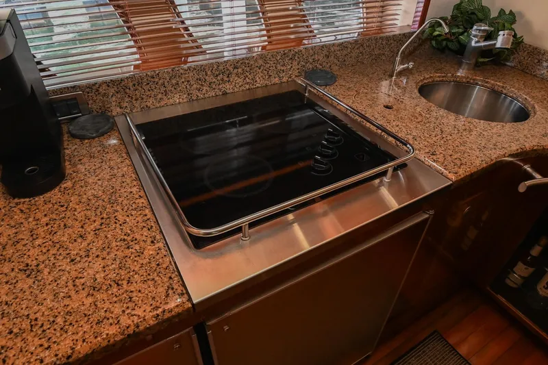 Slide: The Image of Sea Ray 60 Sundancer 2007 - 70