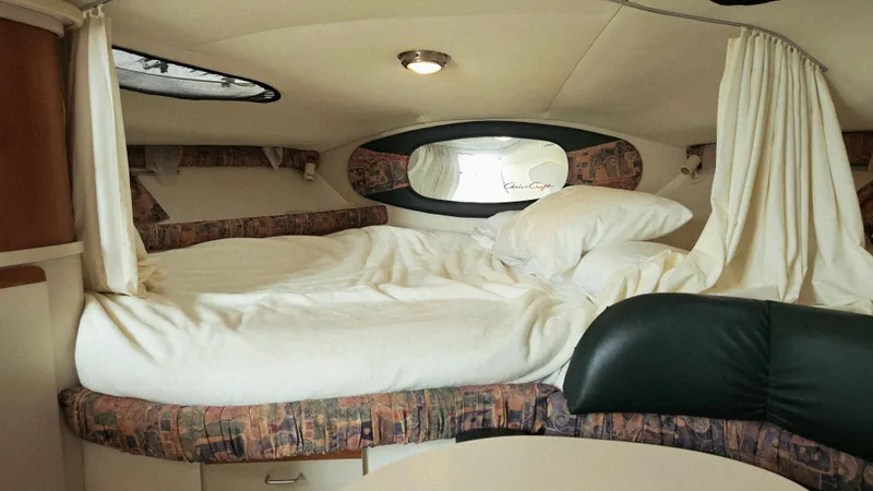 Slide: The Image of Chris-Craft 320 Express Cruiser 1998 - 26