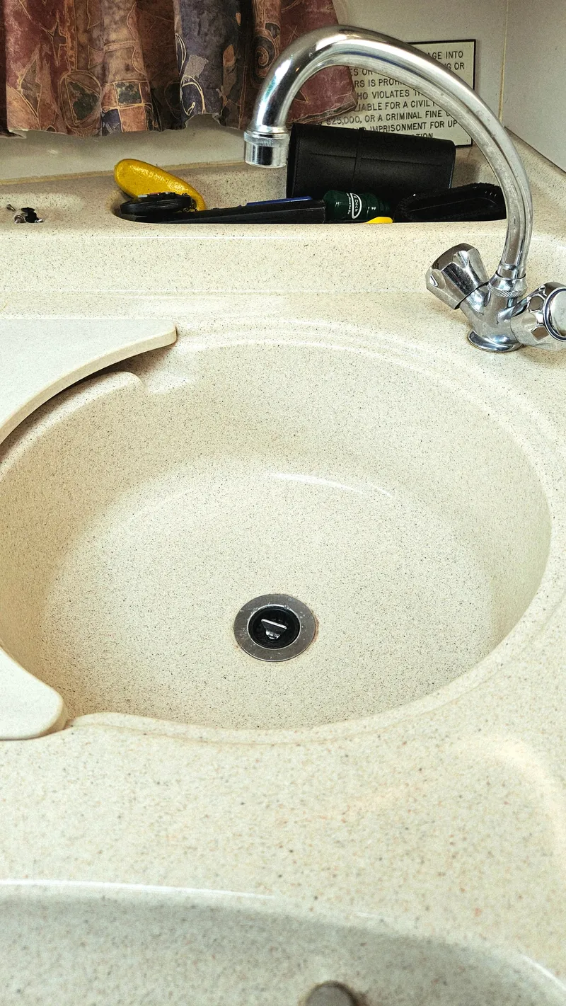 Slide: The Image of Chris-Craft 320 Express Cruiser 1998 - 28