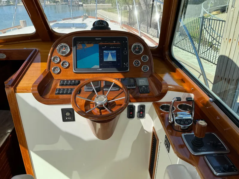 Slide: The Image of 2014 Hinckley Picnic Boat MKIII RAMBLER II - 10