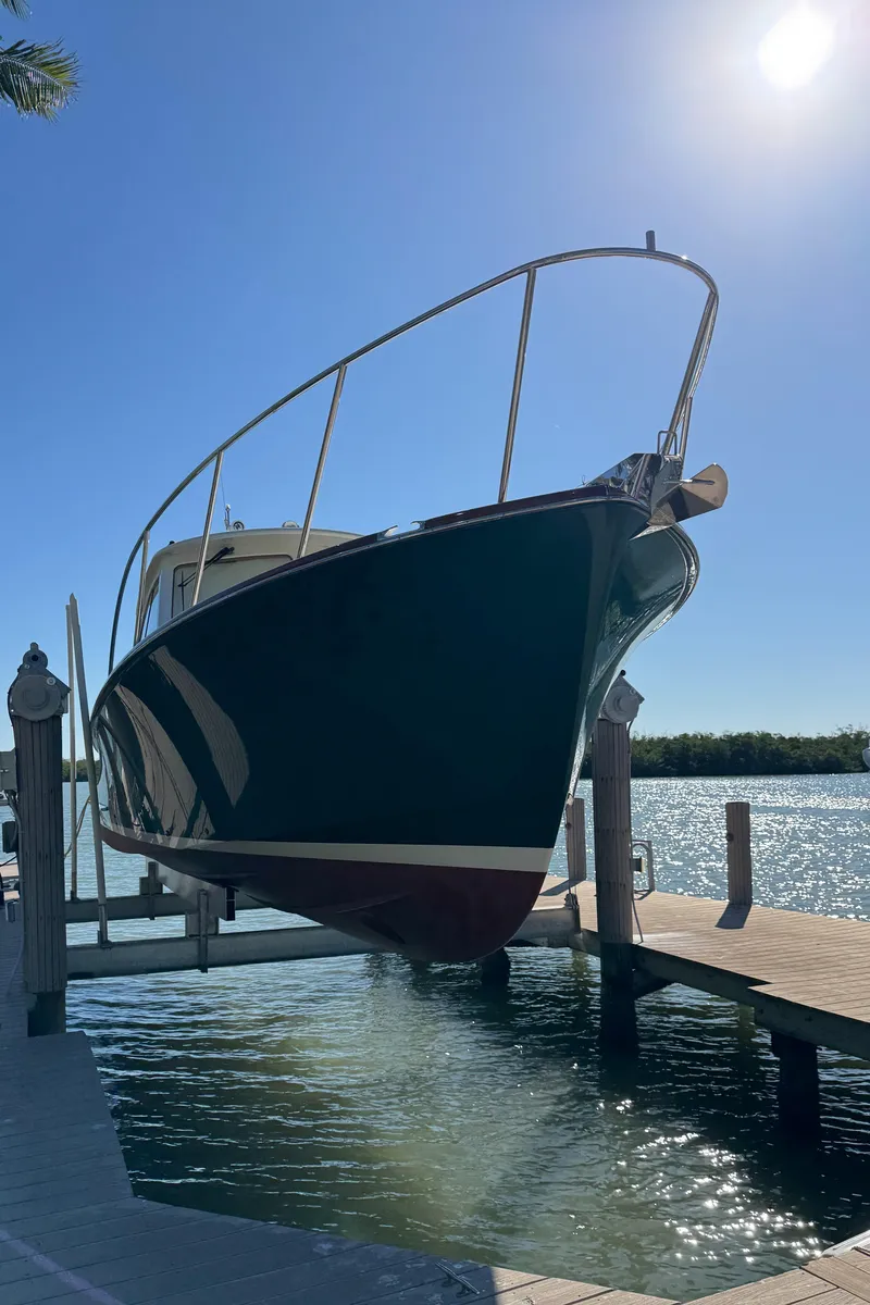 Slide: The Image of 2014 Hinckley Picnic Boat MKIII RAMBLER II - 20