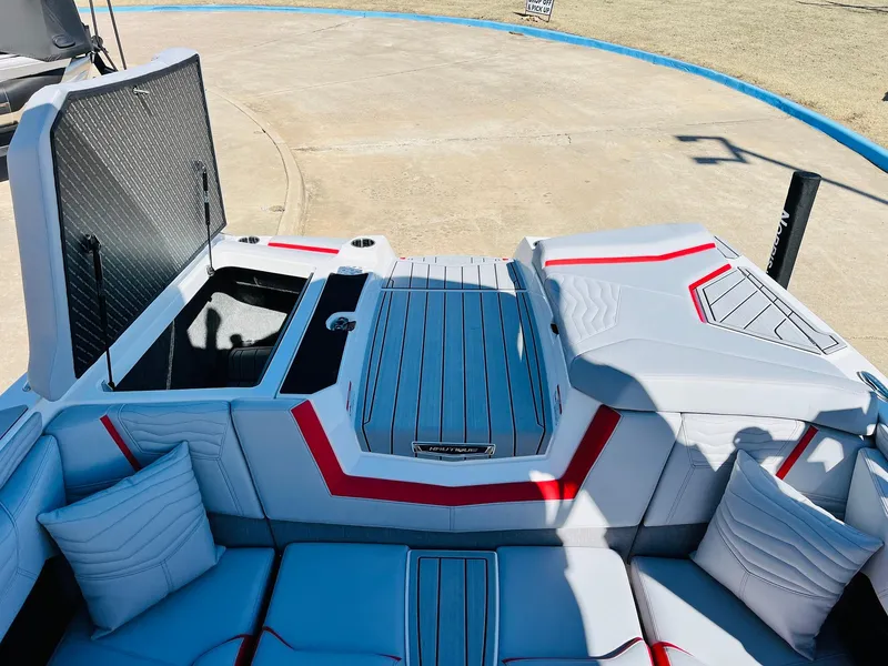 Slide: The Image of Nautique Super Air Nautique G23 2025 - 51